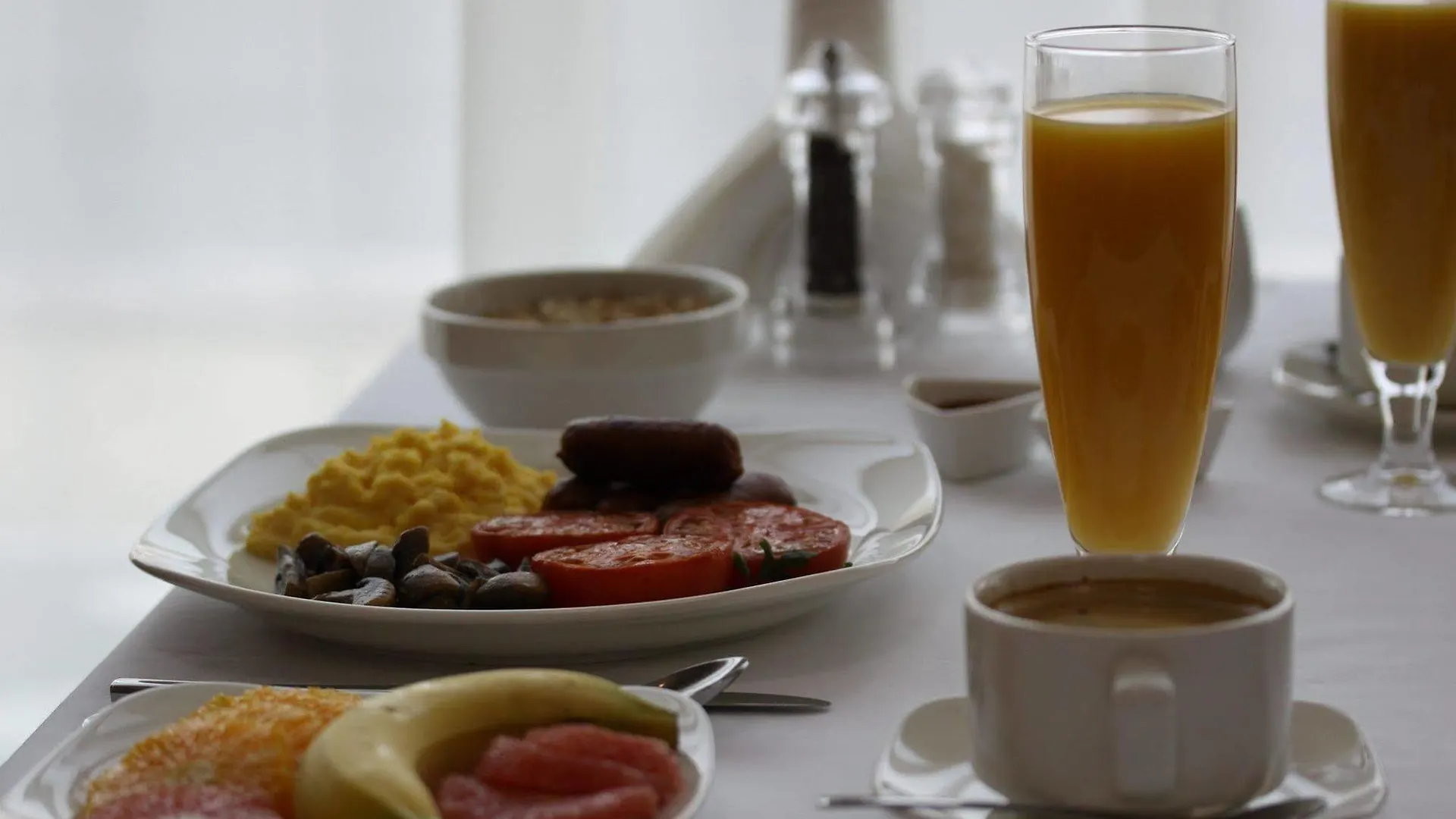 Hotel Holiday Inn Express Dubai, Jumeirah By Ihg