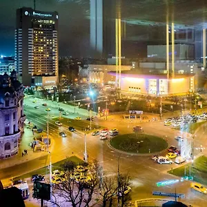 Old Town Бухарест
