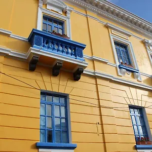https://hostal-caf-tiana.hotelsquito.com